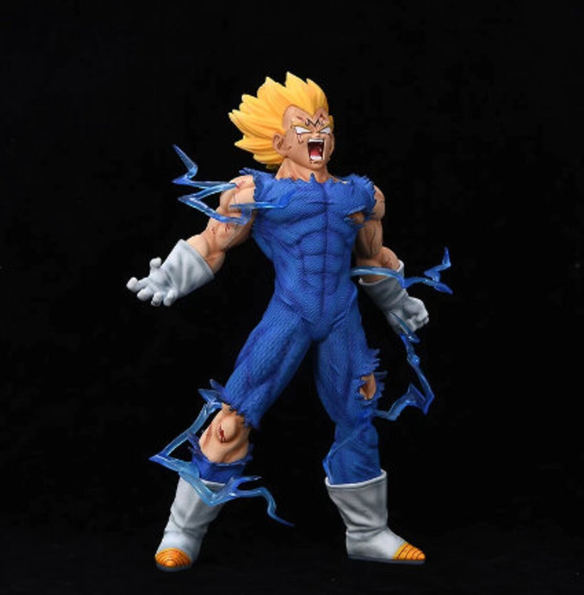 Dragon Ball Z: Majin Vegeta Powering Up Statue